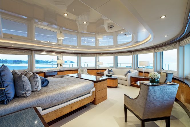 LUCKY LADY | Master stateroom