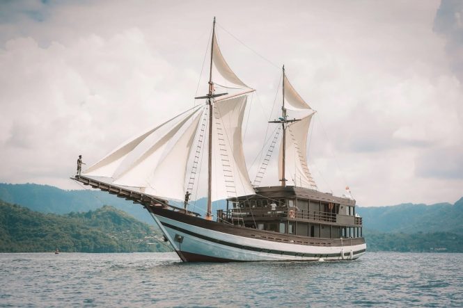 Phinisi style luxury yacht SAMSARA SAMUDRA offering extraordinary voyages across Southeast Asia