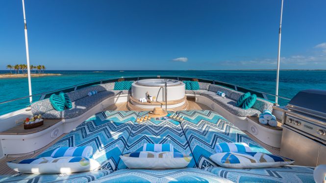 SWEET ESCAPE sun deck with jacuzzi
