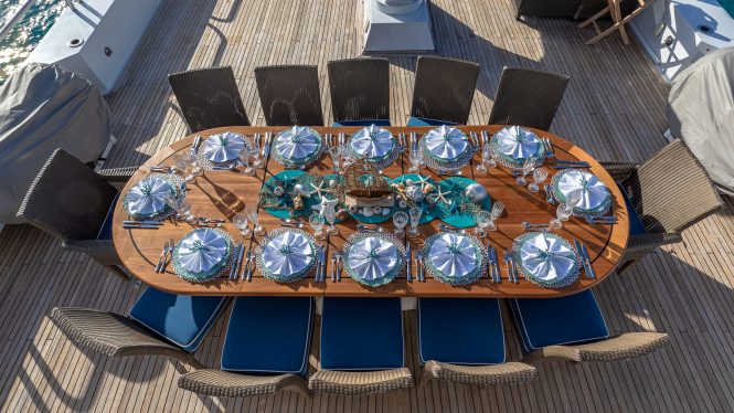 Al fresco dining