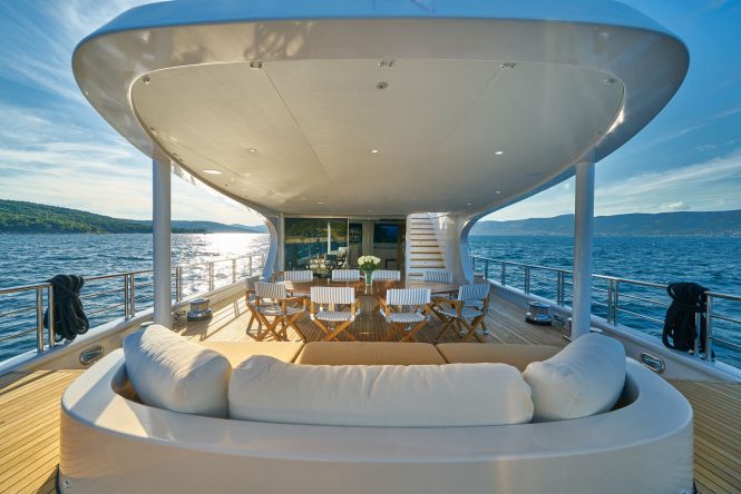 Sailing yacht ACAPELLA