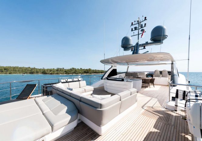 sun deck