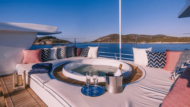 Jacuzzi on the sun deck