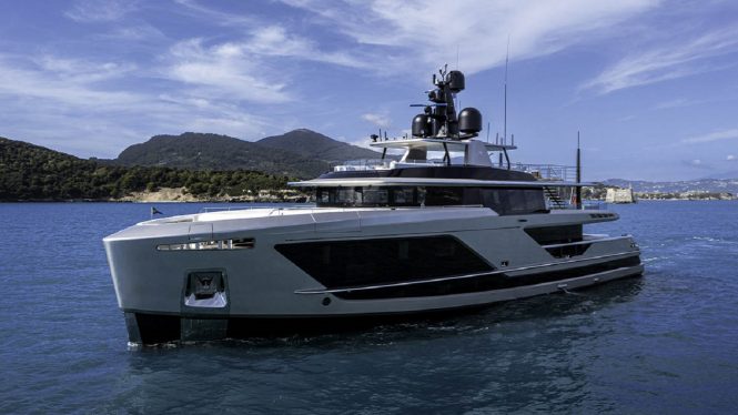 38m luxury yacht ENTERPRISE offering a 15% discount in the Bahamas
