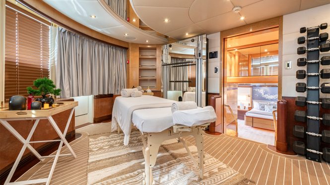 Convertible gym and massage room