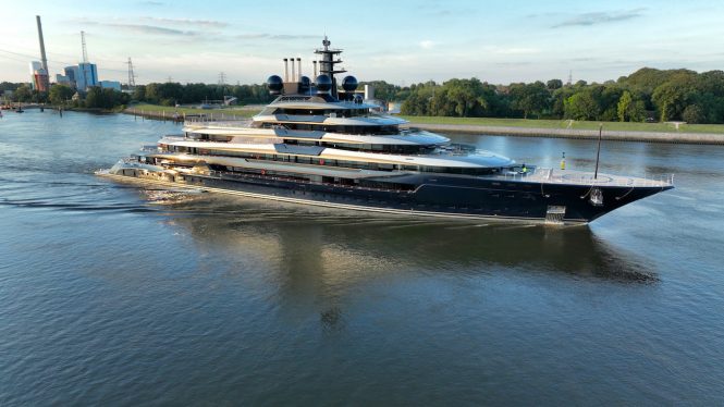 Spectacular 145m Lurssen mega yacht LUMINANCE on final sea trials before delivery