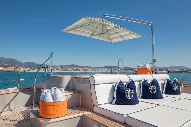 Sun deck