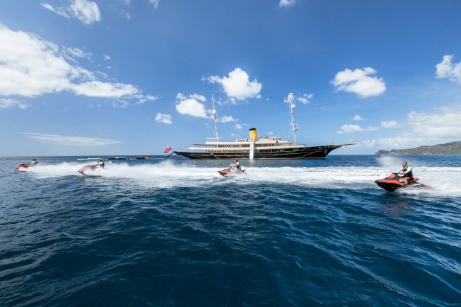 90m NERO: The time-travelling superyacht