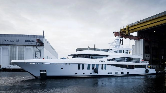 Superyacht AMELS 200