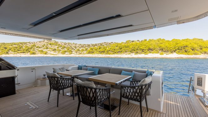 Aft deck views out to the stern