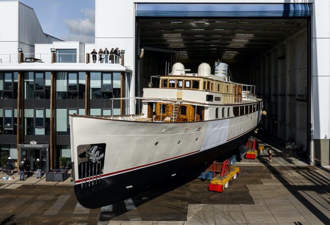 Magnificently restored 1928 classic motor yacht FAIR LADY leaves Huisfit ready for next season