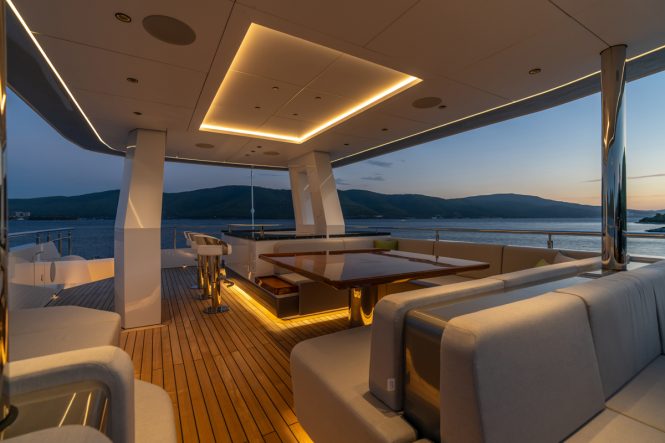 Sun deck