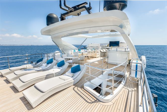 Sun deck