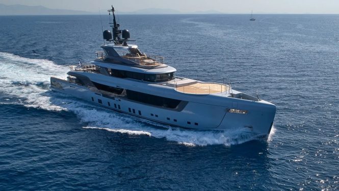 Motor yacht PROJECT 610
