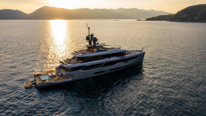 Motor yacht SIRENA