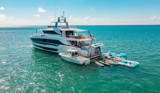 33m luxury yacht FREEDOM for charter in the Caribbean and New England