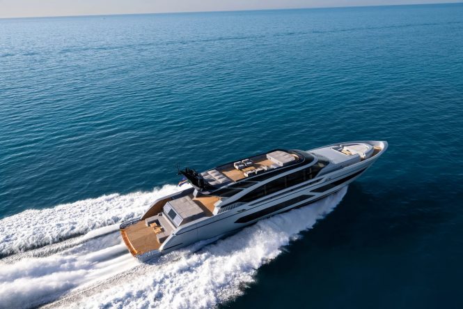 Motor yacht WRAITH