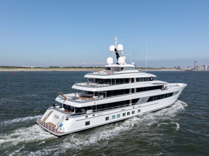 Motor yacht ASIA - image from maritimephoto-com