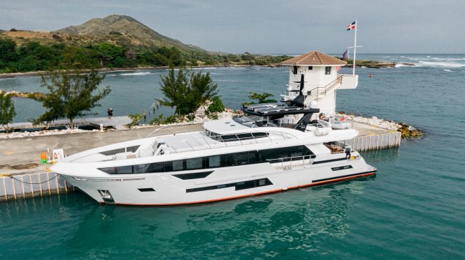 29m explorer yacht PAPILLON from Bering Yachts hosts a team of scientists on a whale research expedition