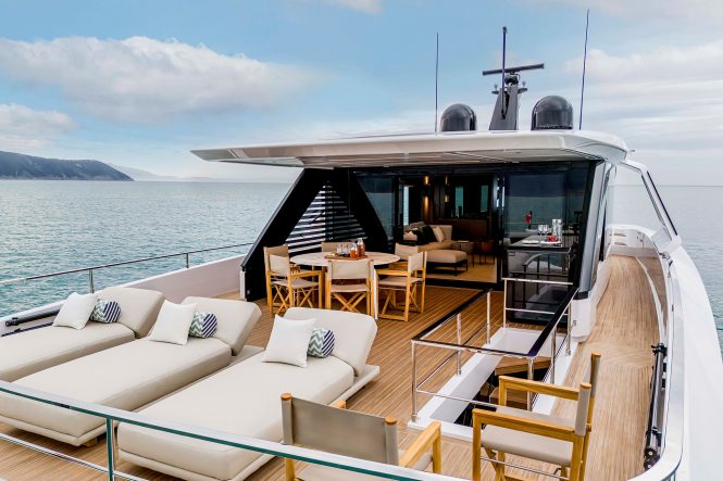 Motor yacht INFYNITO 90 - on deck - sistership to LOVE