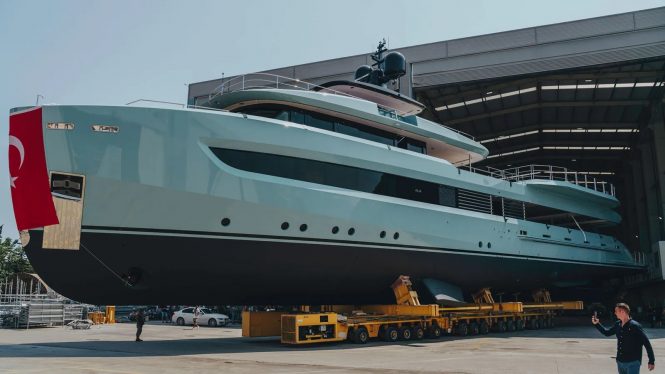 53m custom support yacht PROJECT SEACLUB is launched by Alia Yachts