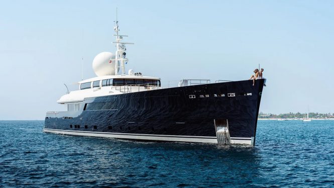 Motor yacht GALILEO in the Maldives until October 9th offering 10% off remaining weeks