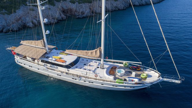 40m Luxury Gulet Yacht QUEEN OF SALMAKIS offering 10% discount in Turkey