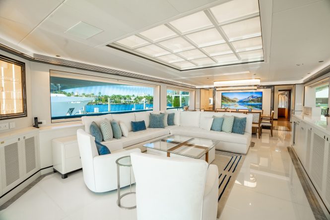Main salon on board MISS MICHELLE