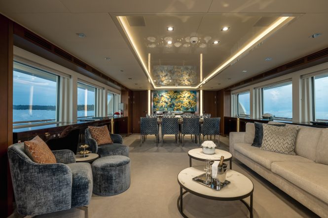 Interior main salon on board motor yacht ORIZZONTE