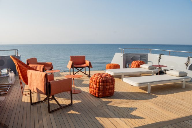 Superyacht CARMEN aft beach club