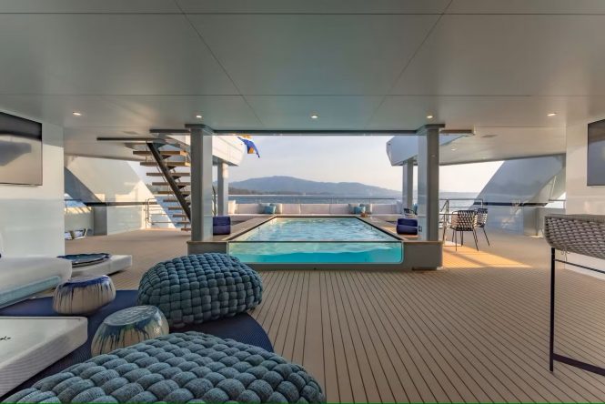 Superyacht SPACECAT - main deck pool