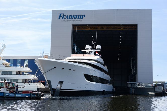 Motor yacht PROJECT 827 leaves the shed - image from Feadship