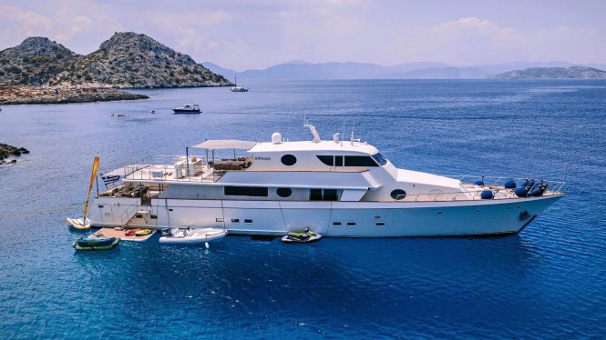 33m Motor Yacht XIPHIAS: Charter Special for September & October 2025 in Greece