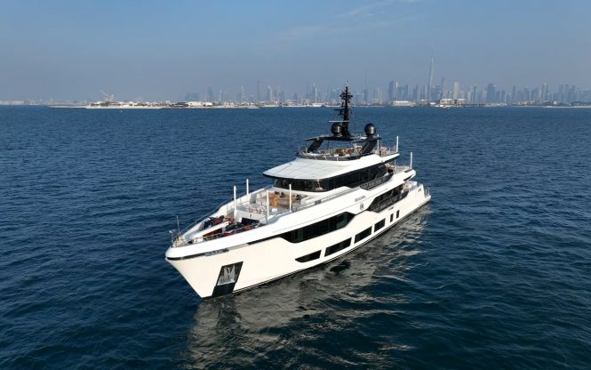 Luxury yacht GEULUNEL: A Striking New Majesty 120 Joins the Mediterranean Charter Fleet