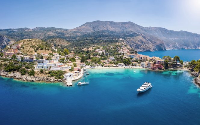 Why More Americans Are Choosing Yacht Charters Over Private Jets