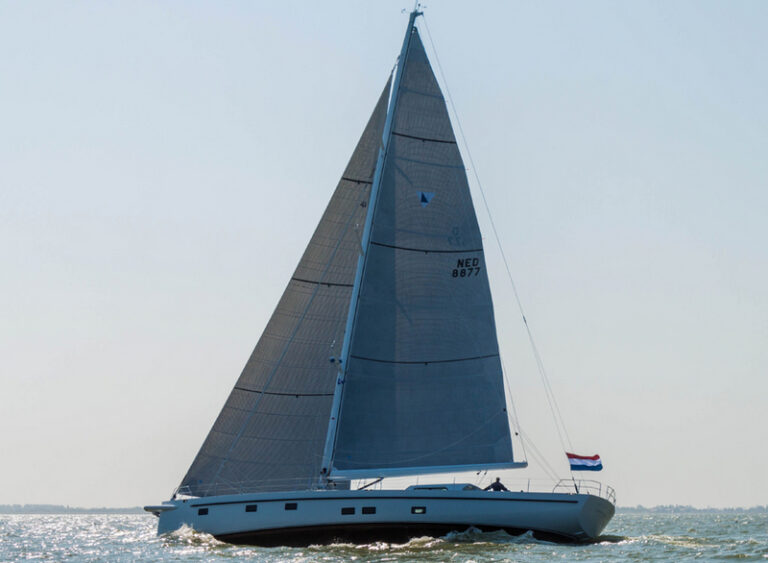 Satellite Yacht Design