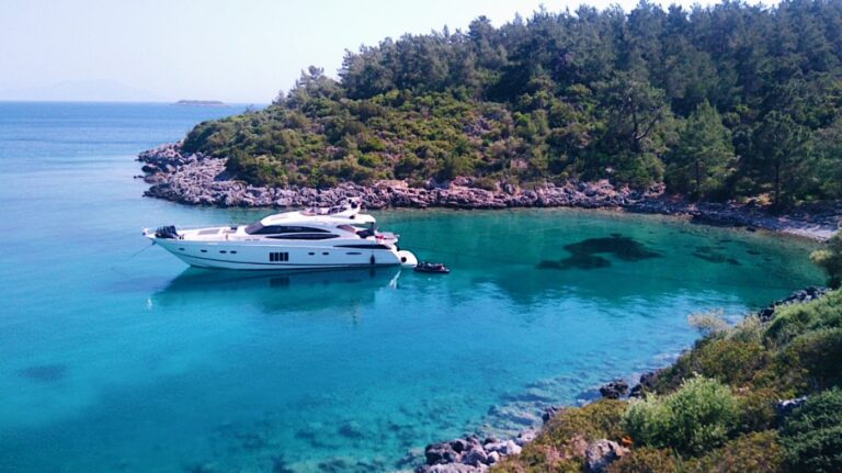 Luxury yacht VIA