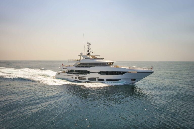 M/Y ROCKET ONE
