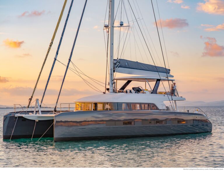 Sailing yacht KAJIKIA