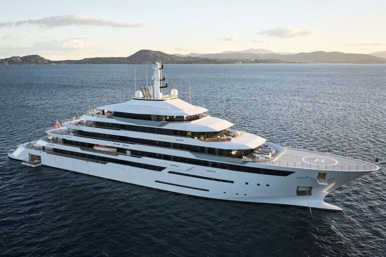 112M FREIRE SUPERYACHT