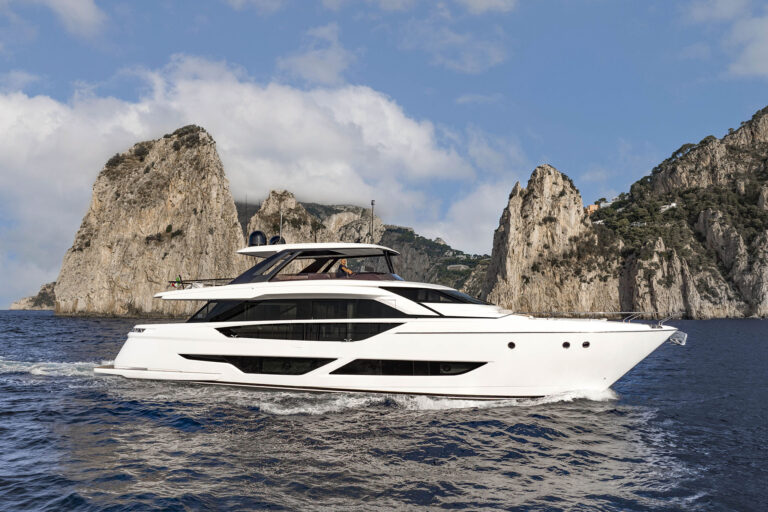 Luxury Yacht LADY AGA (sistership)