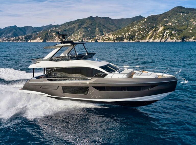 Luxury Yacht PANGEA