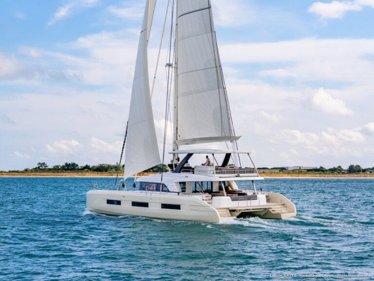 Luxury Yacht REVE BLEU (sistership)