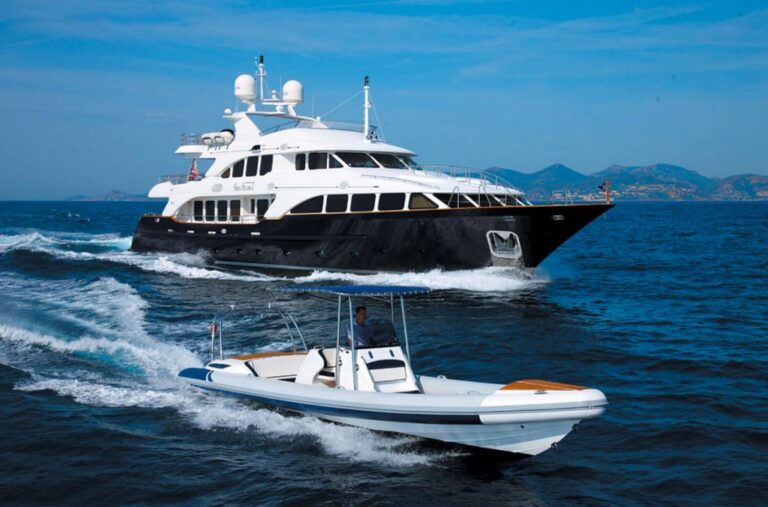Superyacht SEA BLUEZ