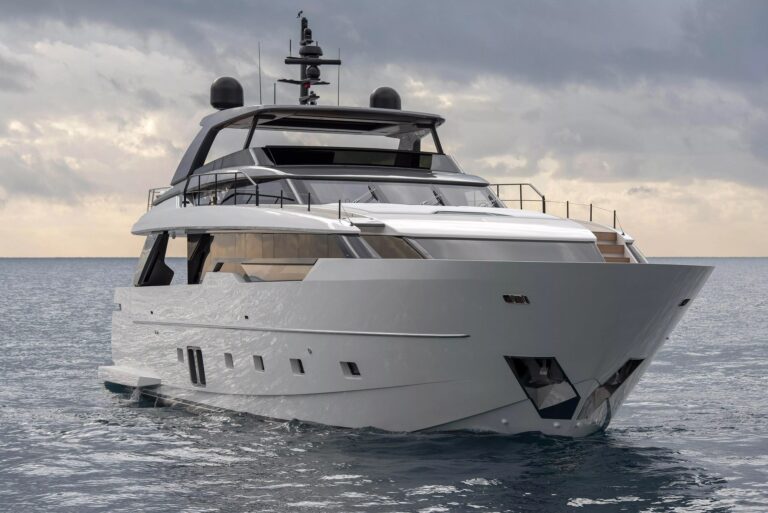 Luxury Yacht SWEET VIRGINIA