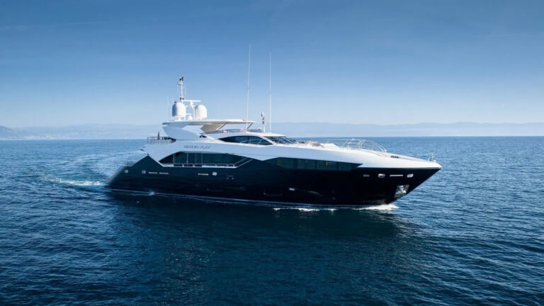 Luxury Yacht WICKED PLAY