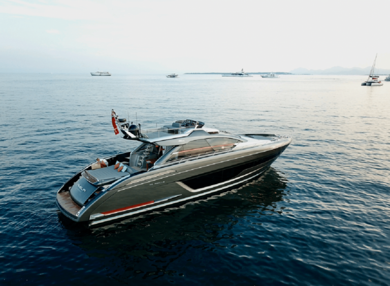 Motor Yacht AMELIA
