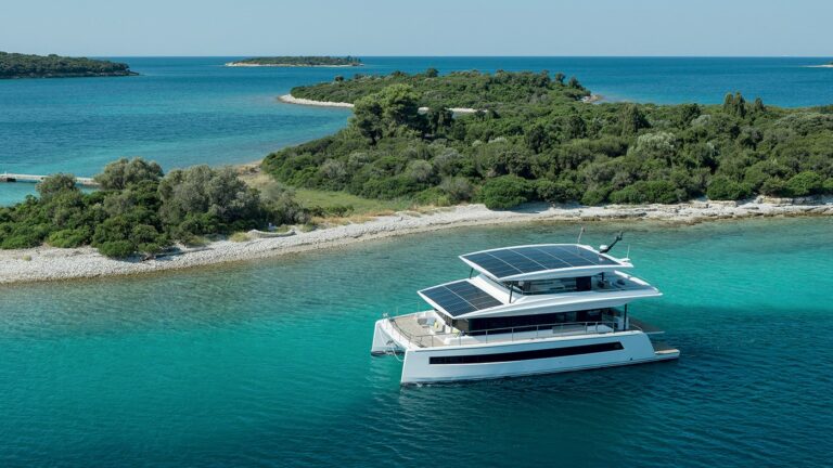 Motor Yacht SILENT GRACE