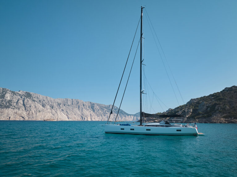 Sailing Yacht AMURI
