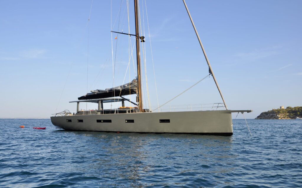 Sail Boats 60ft/18m - 100ft/30m